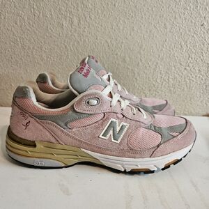 SOLD! New Balance 993 x Pink Ribbon " Lace Up For The Cure"